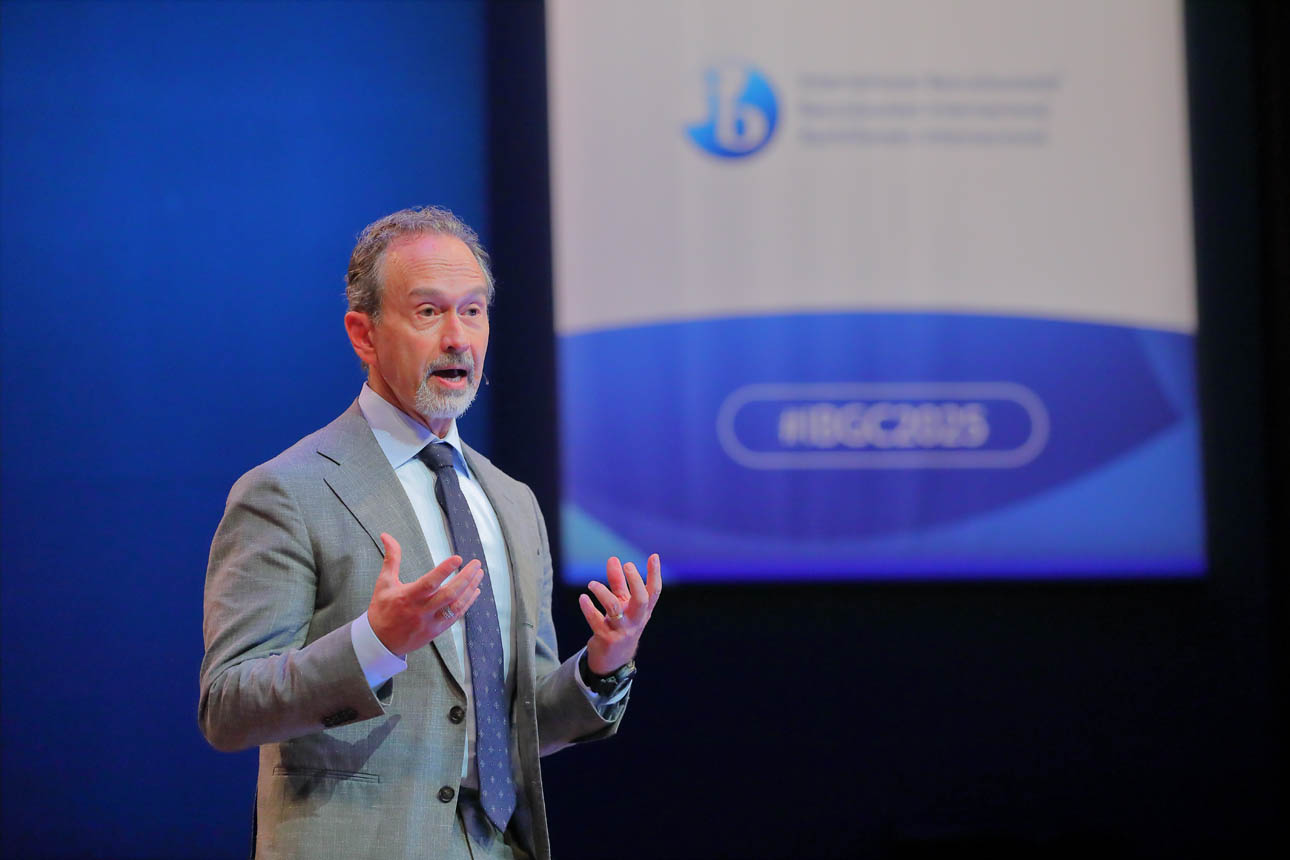 The Hague photographer World Forum (6)