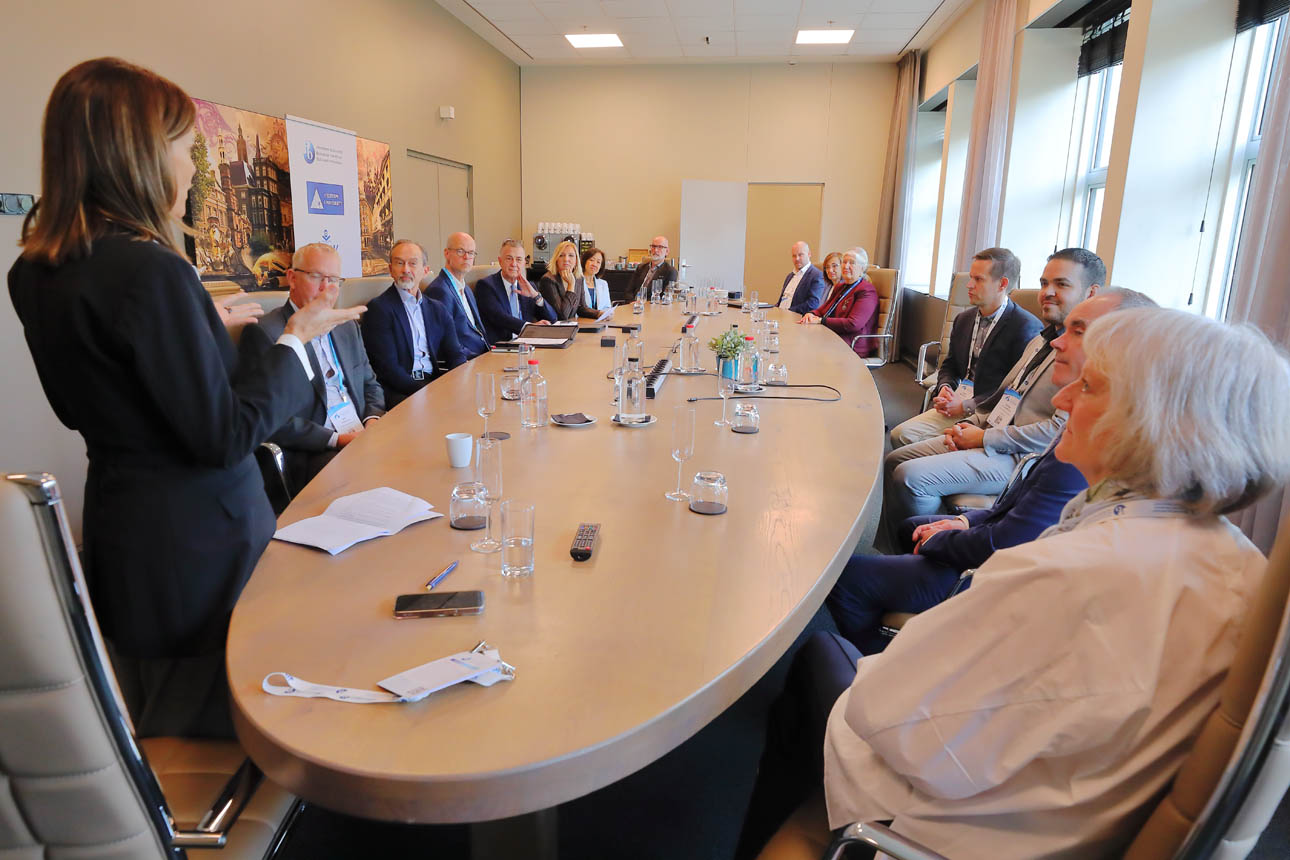 World Forum photograph The Hague (3)