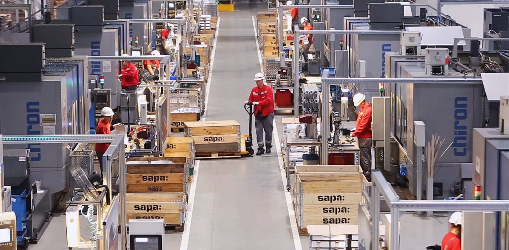 Industrieel fotograaf - voorbereiding van een fotoshoot voor de industrie.